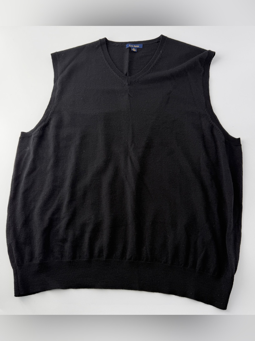 Club Room Men's XL Black V-Neck Quiet Luxury 100% Merino Wool Soft Sweater Vest